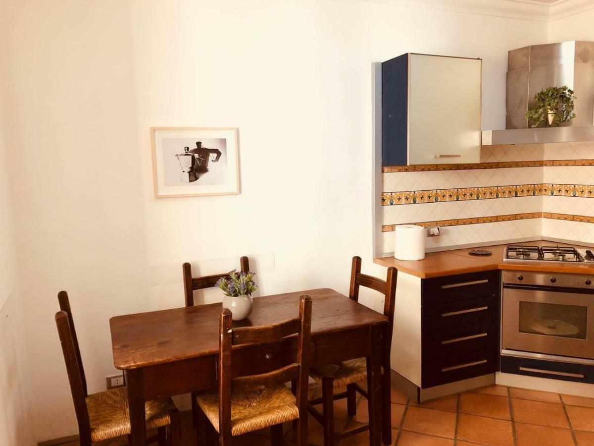 Rota House - Apartment In Santa Chiara, The Heart Of Naples Nápoles Exterior foto